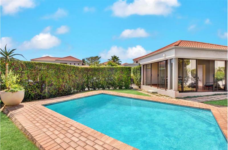 To Let 2 Bedroom Property for Rent in Lonehill Gauteng
