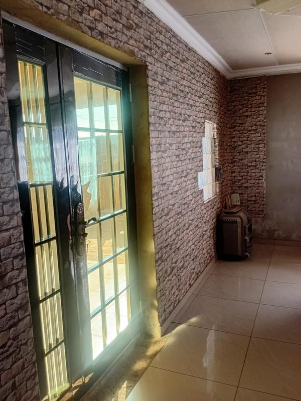 4 Bedroom Property for Sale in Geluksdal Gauteng