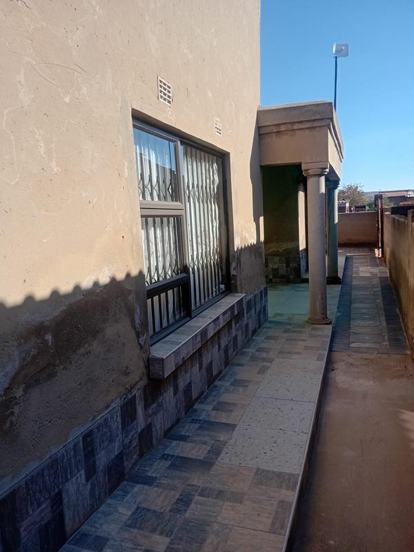 4 Bedroom Property for Sale in Geluksdal Gauteng