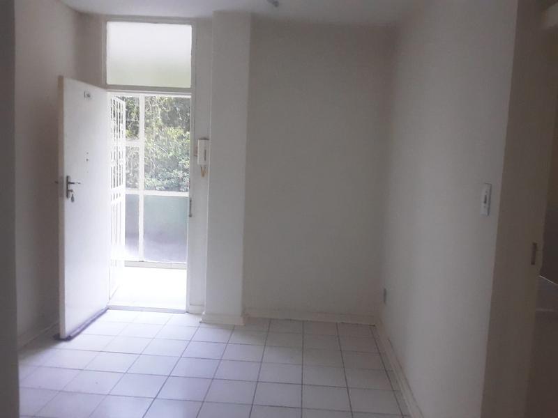 1 Bedroom Property for Sale in Bedford Gardens Gauteng
