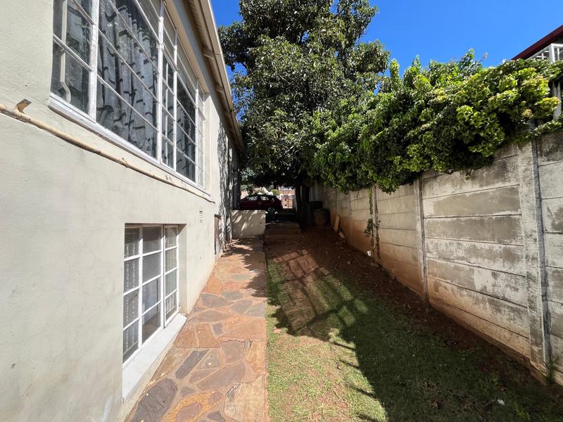 5 Bedroom Property for Sale in Kensington Gauteng