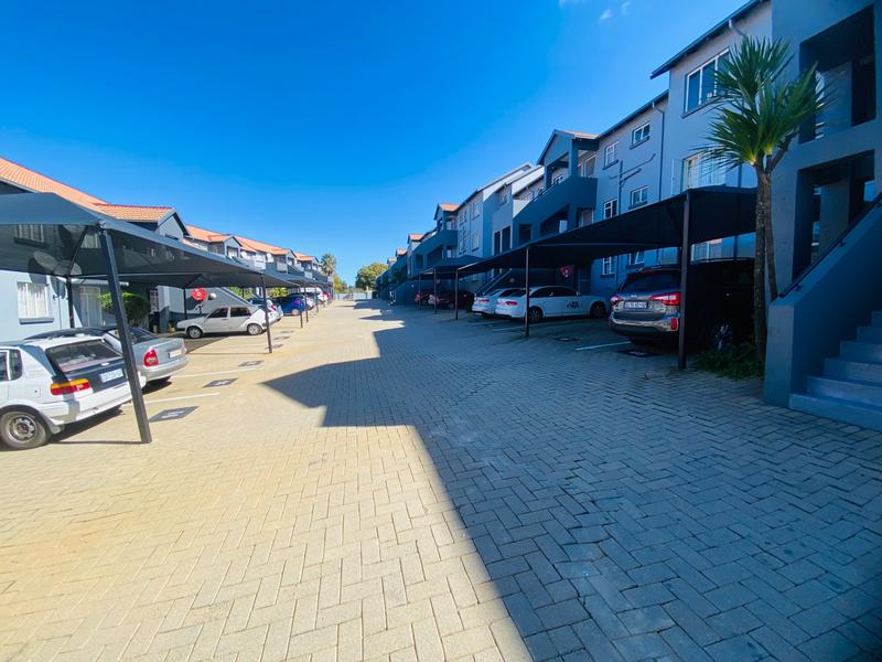 2 Bedroom Property for Sale in Linmeyer Gauteng