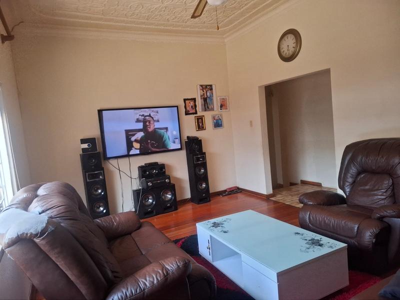 4 Bedroom Property for Sale in Regents Park Gauteng
