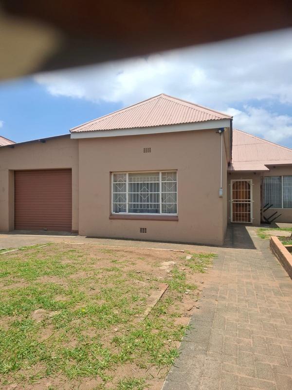 4 Bedroom Property for Sale in Regents Park Gauteng