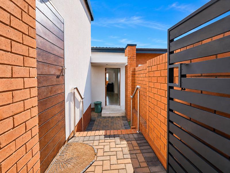 3 Bedroom Property for Sale in Golden Fields Estate Gauteng