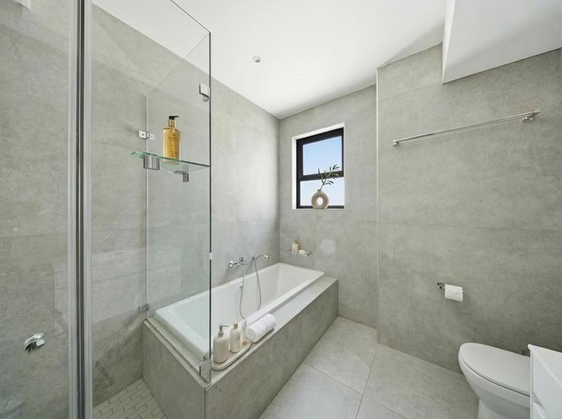 To Let 4 Bedroom Property for Rent in Morningside Gauteng