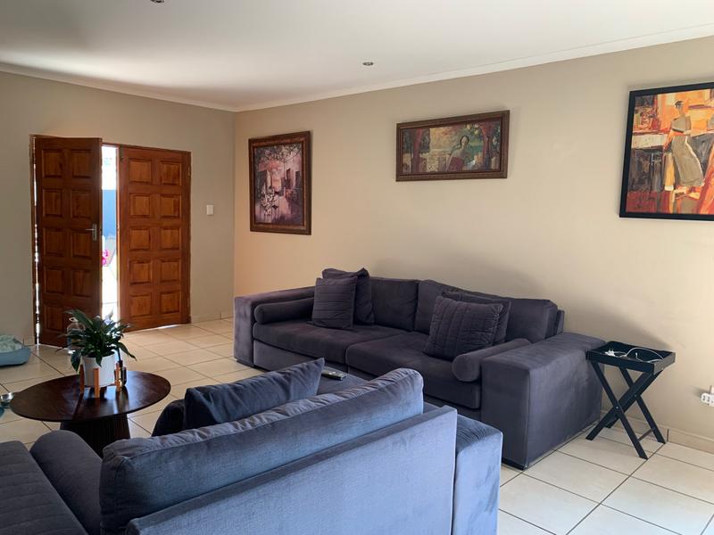 To Let 4 Bedroom Property for Rent in Stone Ridge Gauteng