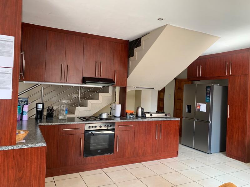 To Let 4 Bedroom Property for Rent in Stone Ridge Gauteng