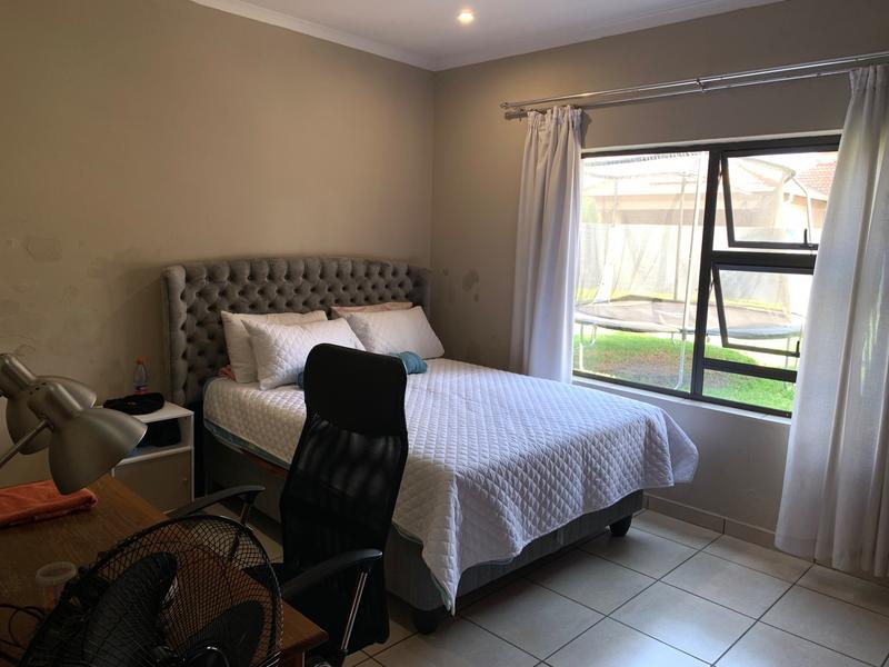 To Let 4 Bedroom Property for Rent in Stone Ridge Gauteng