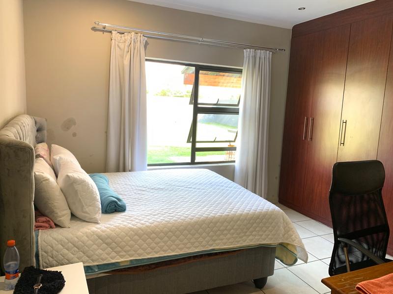 To Let 4 Bedroom Property for Rent in Stone Ridge Gauteng