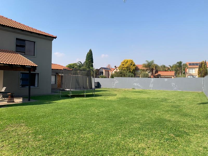 To Let 4 Bedroom Property for Rent in Stone Ridge Gauteng