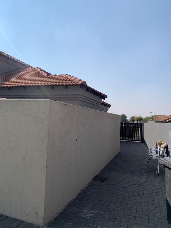 To Let 4 Bedroom Property for Rent in Stone Ridge Gauteng