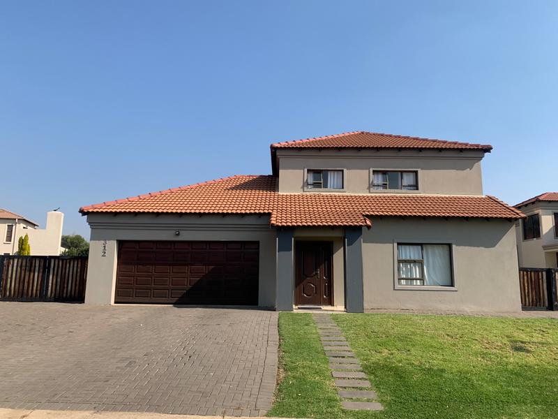 To Let 4 Bedroom Property for Rent in Stone Ridge Gauteng