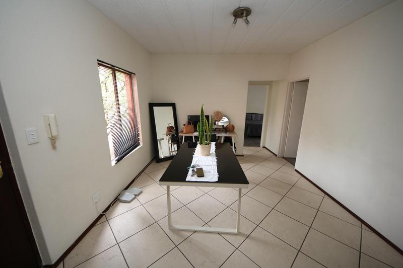 To Let 2 Bedroom Property for Rent in Sunninghill Gauteng