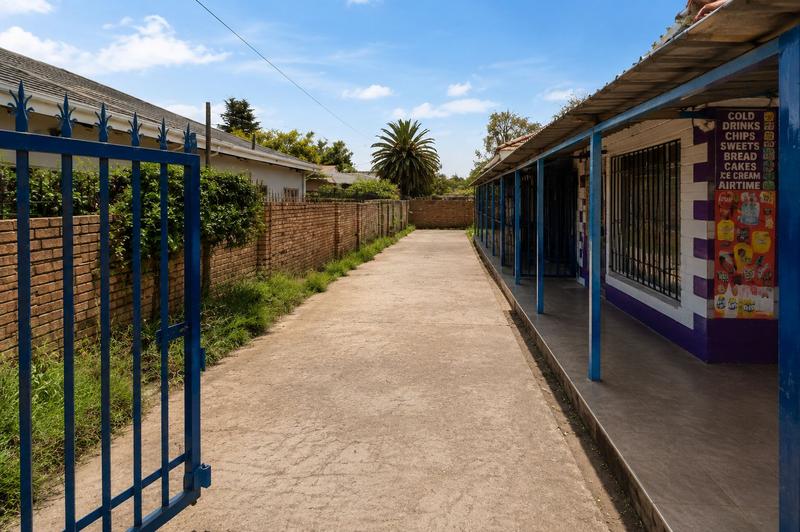 To Let Commercial Property for Rent in Dalpark Ext 1 Gauteng