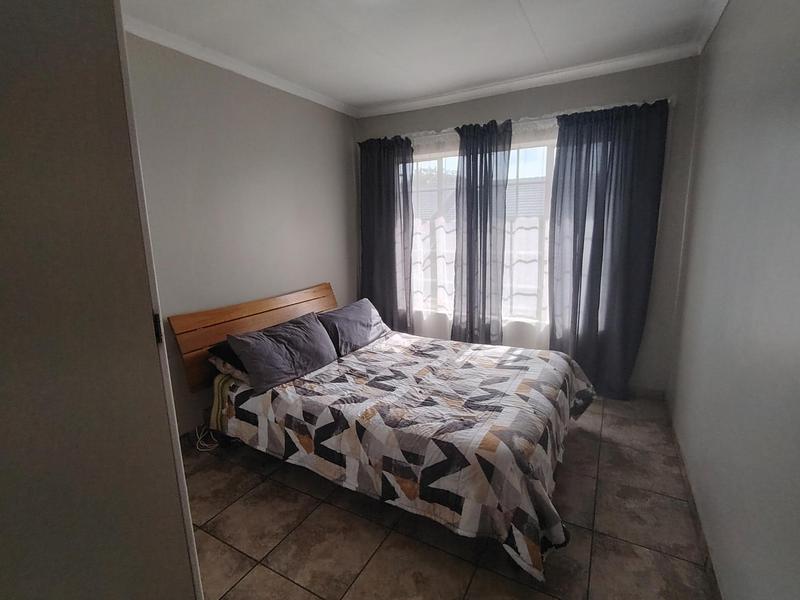 To Let 2 Bedroom Property for Rent in Rooihuiskraal North Gauteng
