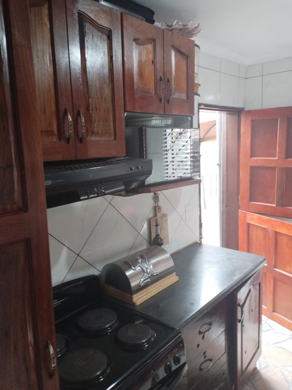 4 Bedroom Property for Sale in Lotus Gardens Gauteng
