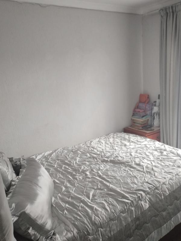 4 Bedroom Property for Sale in Lotus Gardens Gauteng