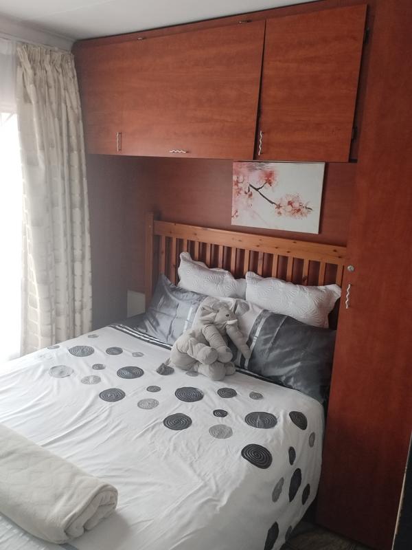 4 Bedroom Property for Sale in Lotus Gardens Gauteng