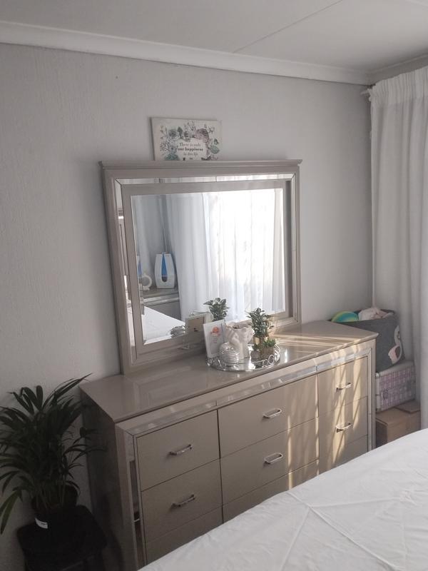 4 Bedroom Property for Sale in Lotus Gardens Gauteng