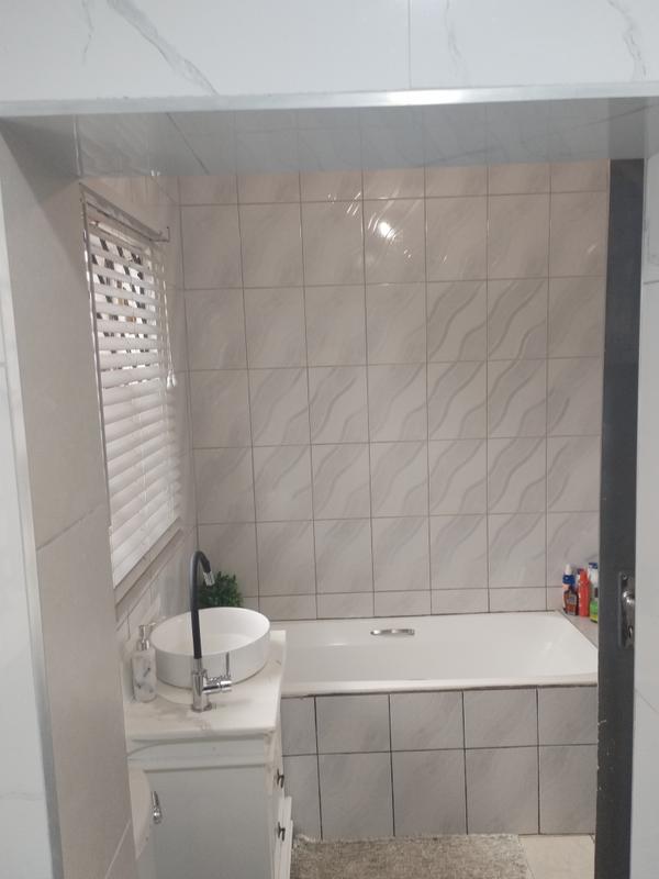 4 Bedroom Property for Sale in Lotus Gardens Gauteng