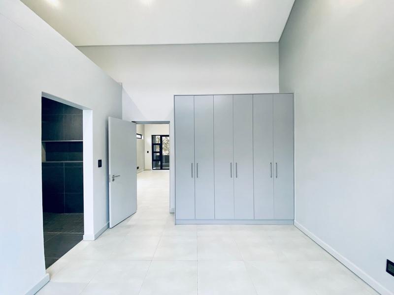 1 Bedroom Property for Sale in Menlo Park Gauteng