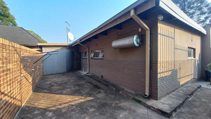 To Let 2 Bedroom Property for Rent in Pretoria Gardens Gauteng