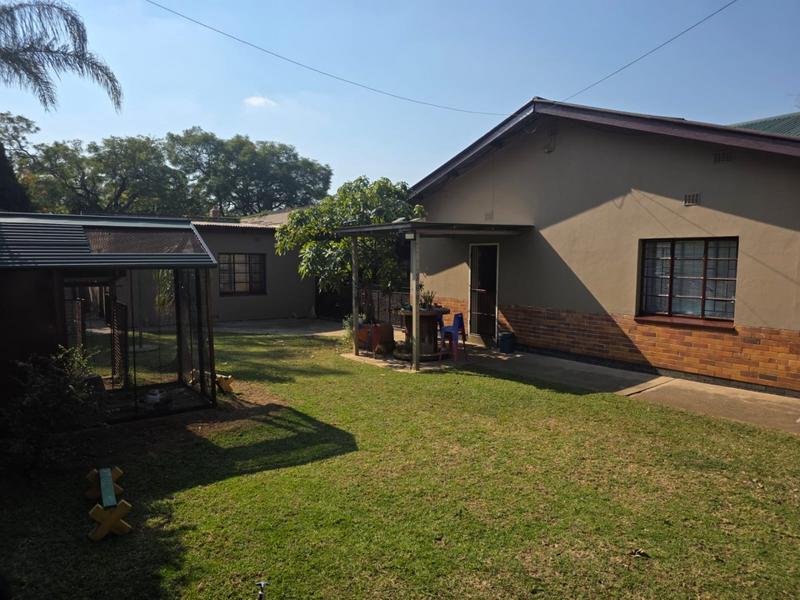 To Let 4 Bedroom Property for Rent in Pretoria Gardens Gauteng