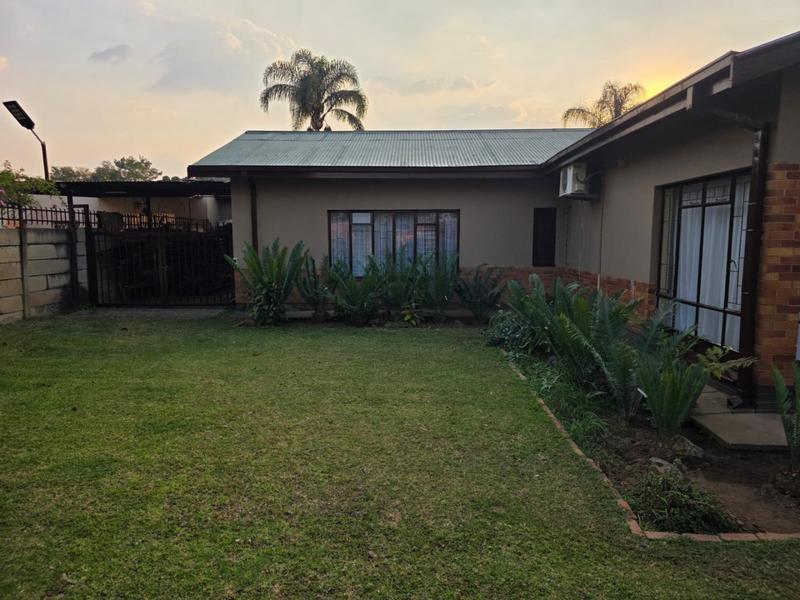 To Let 4 Bedroom Property for Rent in Pretoria Gardens Gauteng