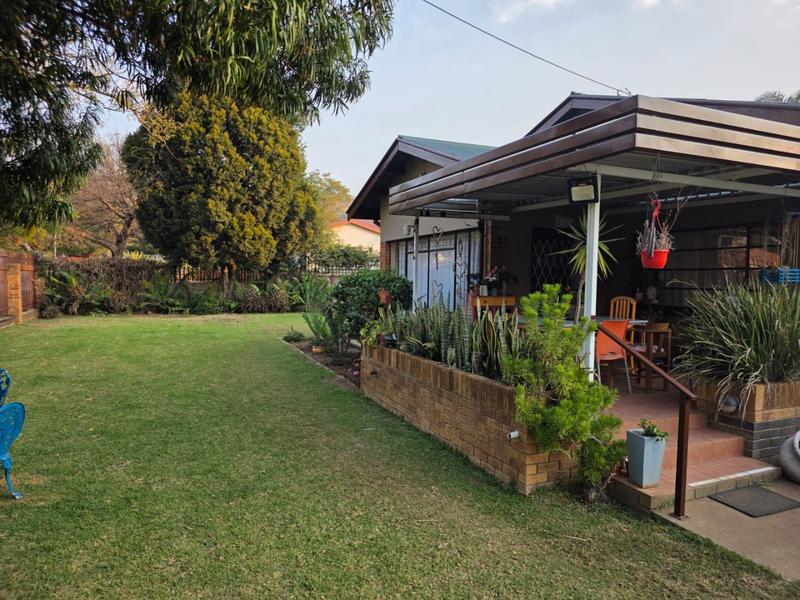 To Let 4 Bedroom Property for Rent in Pretoria Gardens Gauteng