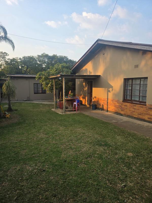 To Let 4 Bedroom Property for Rent in Pretoria Gardens Gauteng