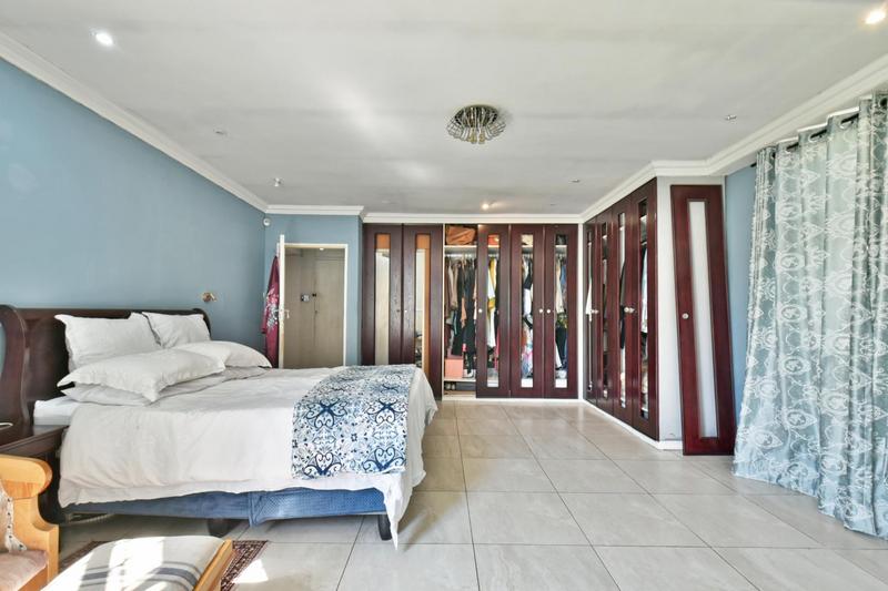 4 Bedroom Property for Sale in Mondeor Gauteng