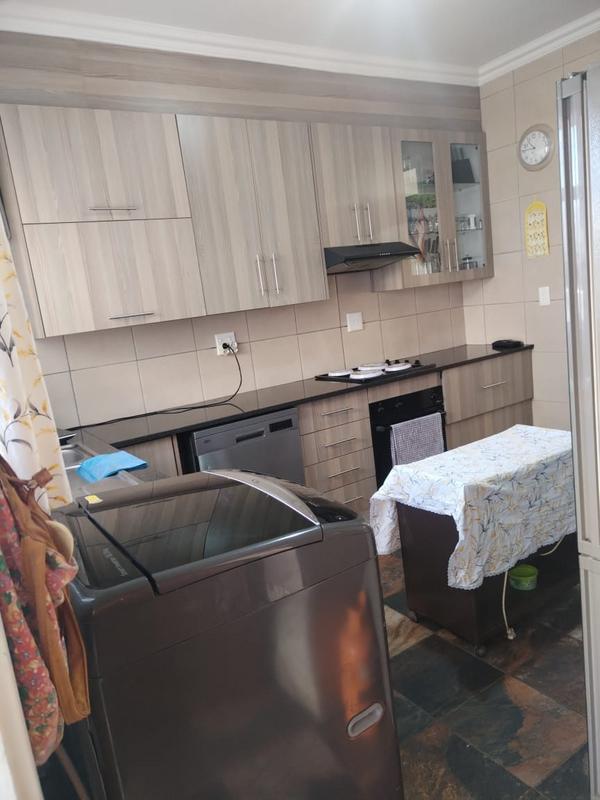 3 Bedroom Property for Sale in Sunnyridge Gauteng