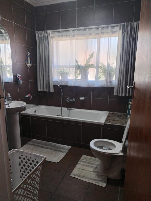 3 Bedroom Property for Sale in Sunnyridge Gauteng