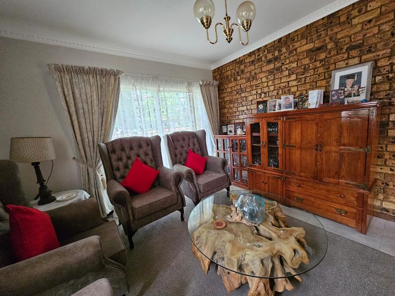 3 Bedroom Property for Sale in Glen Marais Gauteng