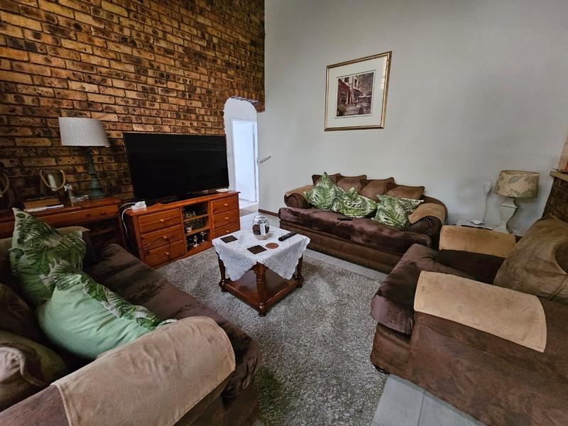 3 Bedroom Property for Sale in Glen Marais Gauteng
