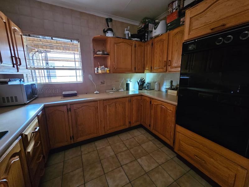 3 Bedroom Property for Sale in Glen Marais Gauteng
