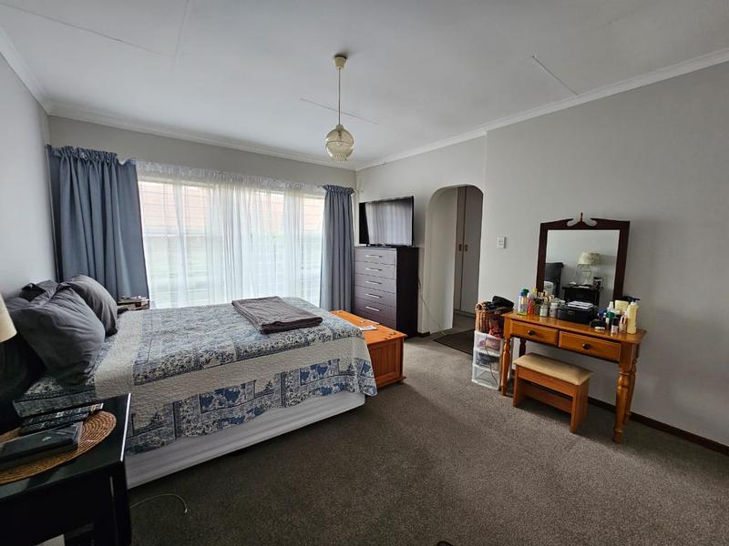 3 Bedroom Property for Sale in Glen Marais Gauteng