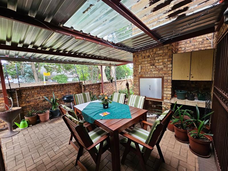 3 Bedroom Property for Sale in Glen Marais Gauteng