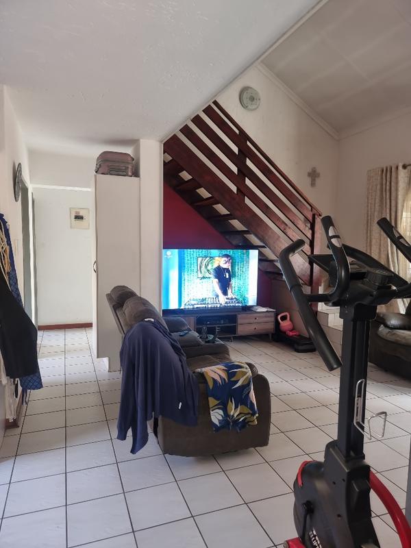 To Let 3 Bedroom Property for Rent in Wychwood Gauteng
