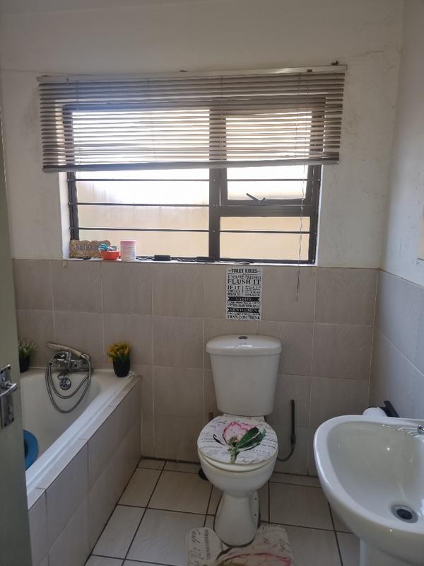 To Let 3 Bedroom Property for Rent in Wychwood Gauteng