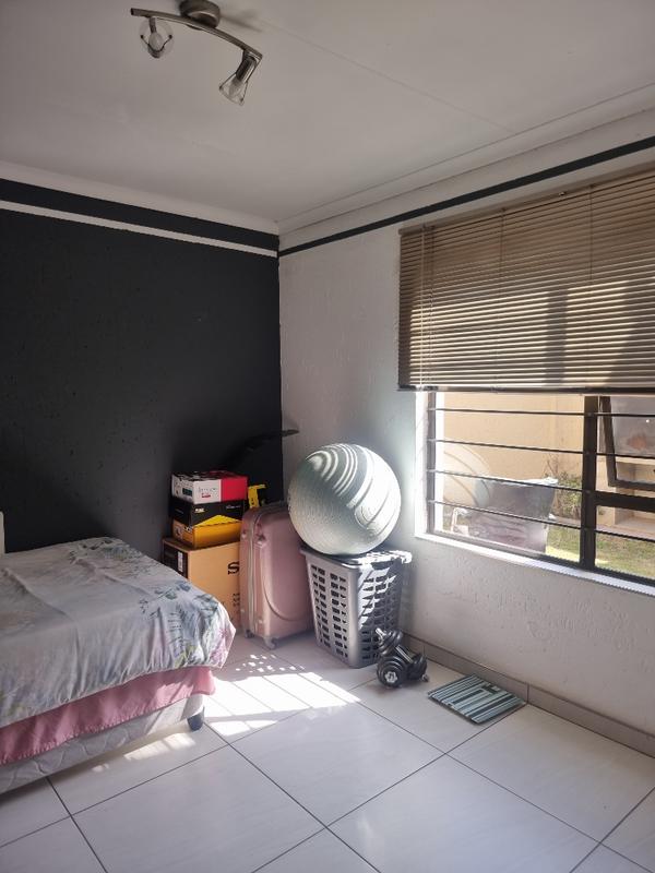 To Let 3 Bedroom Property for Rent in Wychwood Gauteng
