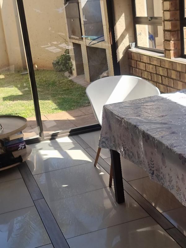 To Let 3 Bedroom Property for Rent in Wychwood Gauteng