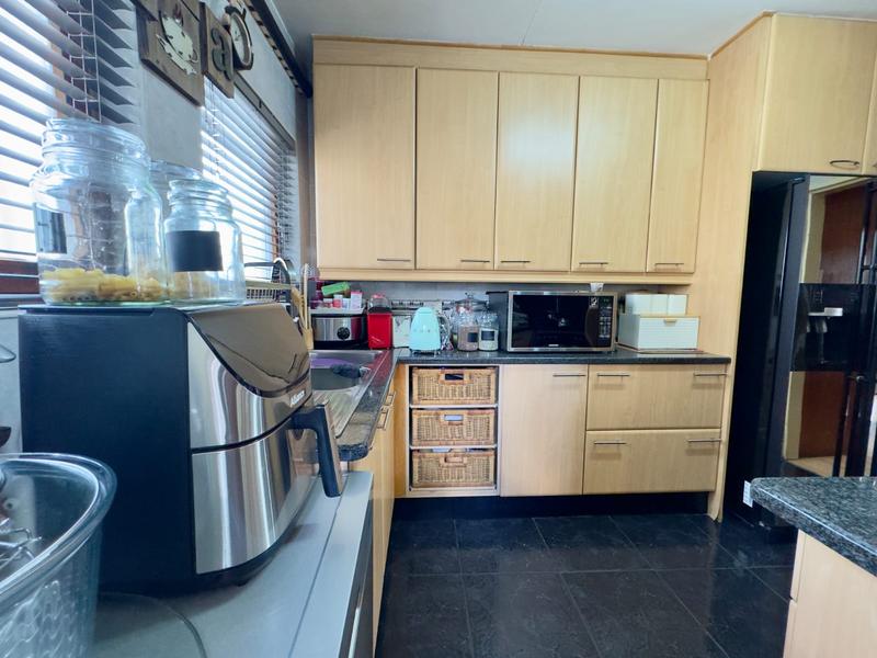 2 Bedroom Property for Sale in Lyndhurst Gauteng