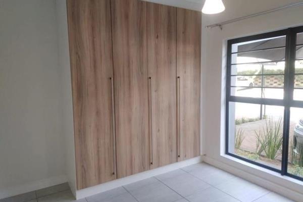 To Let 3 Bedroom Property for Rent in Waterfall Gauteng