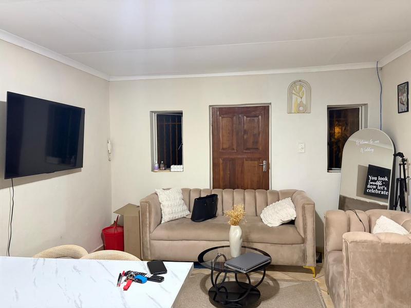 1 Bedroom Property for Sale in Suideroord Gauteng