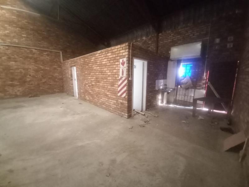 To Let Commercial Property for Rent in Sunderland Ridge Gauteng