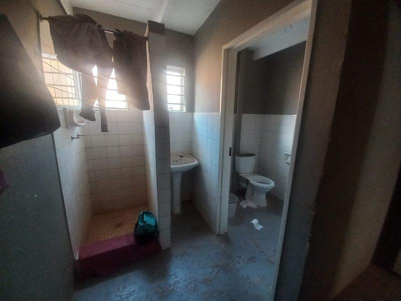 To Let Commercial Property for Rent in Sunderland Ridge Gauteng