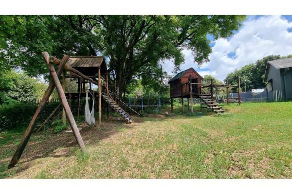 4 Bedroom Property for Sale in Bramley North Gauteng