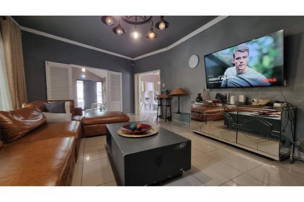 4 Bedroom Property for Sale in Bramley North Gauteng
